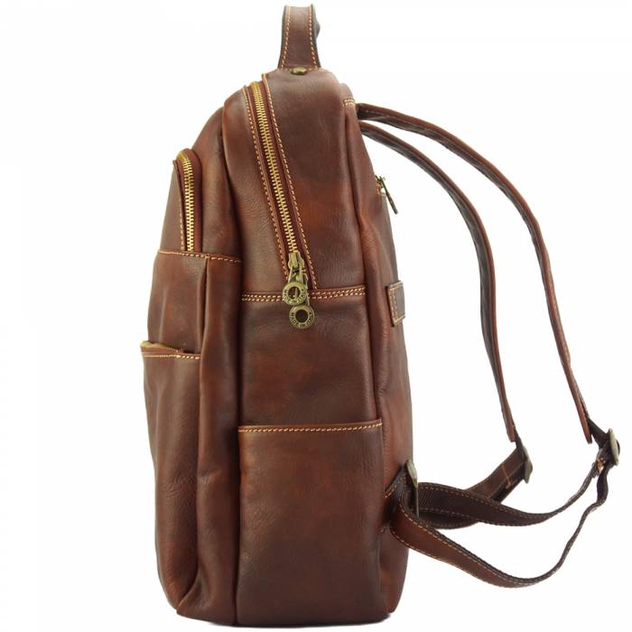 The Roberto - Men's Italian Leather Backpack – Crafted Elegance (Copy)